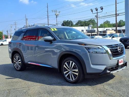 2022 Nissan Pathfinder Platinum