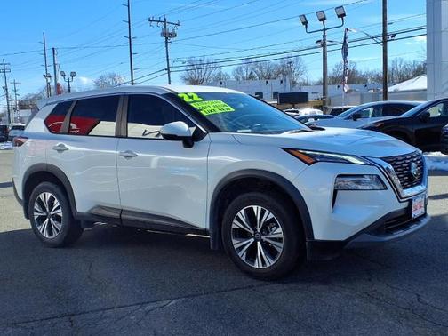 2022 Nissan Rogue SV