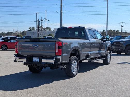 2025 Ford F-350 XLT