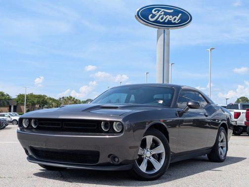 2015 Dodge Challenger SXT