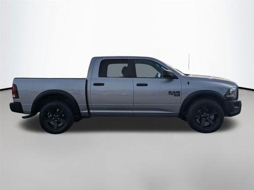 2024 RAM 1500 Classic Warlock Crew Cab 4x2 5'7' Box