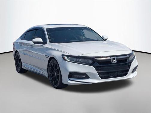 Platinum White Pearl 2018 Honda Accord Touring 2.0T