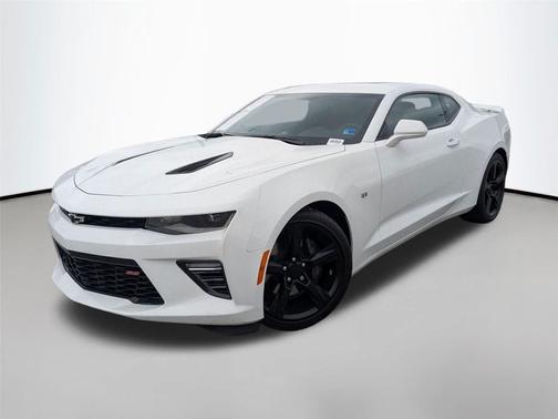 Summit White 2017 Chevrolet Camaro 1SS
