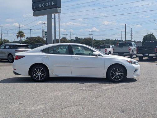 2017 Lexus ES 350 Base