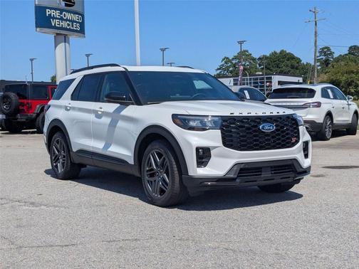 2025 Ford Explorer ST