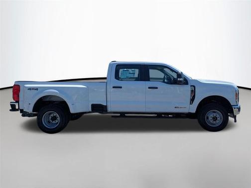 OXFORD WHITE 2026 Ford F-350 XL