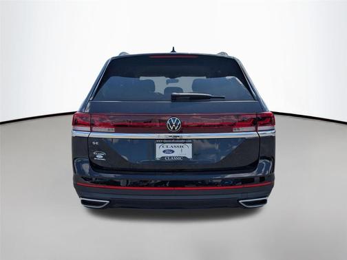 Deep Black Pearl 2025 Volkswagen Atlas 2.0T SE