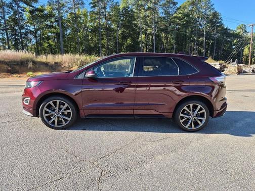 Burgundy Velvet Metallic Tinted Clearcoat 2018 Ford Edge Sport