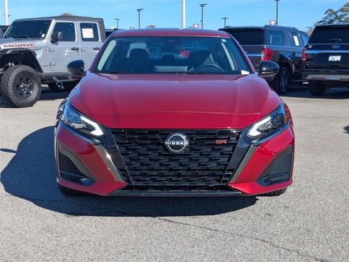 2024 Nissan Altima SR FWD