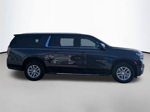 Dark Ash Metallic 2024 Chevrolet Suburban LT