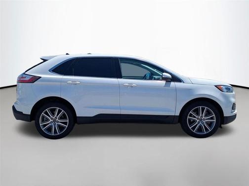 STAR WHITE 2024 Ford Edge Titanium