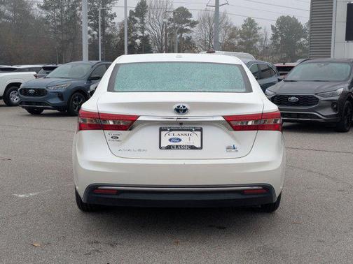 2018 Toyota Avalon Hybrid XLE Plus