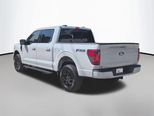 Avalanche 2026 Ford F-150 XLT