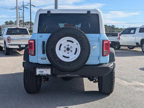 2025 Ford Bronco Heritage Edition