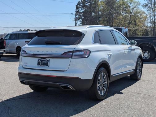 2022 Lincoln Nautilus Standard