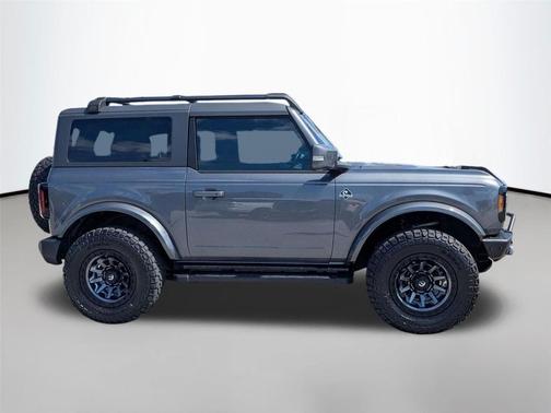 CARBONIZED GRAY METALLIC 2023 Ford Bronco Outer Banks