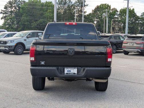 2022 RAM 1500 Classic Warlock Crew Cab 4x4 5'7' Box