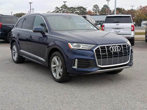 2021 Audi Q7 45 Premium Plus