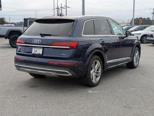 2021 Audi Q7 45 Premium Plus
