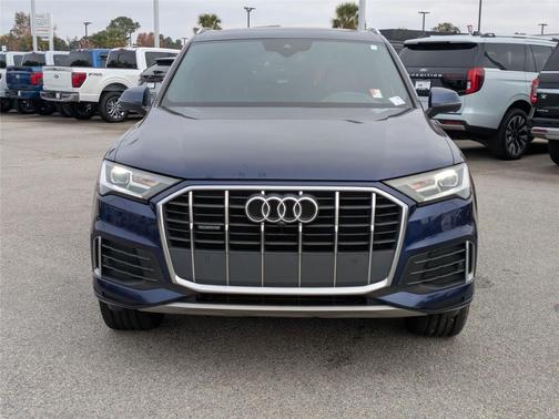 2021 Audi Q7 45 Premium Plus