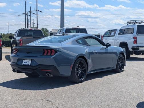 2025 Ford Mustang EcoBoost