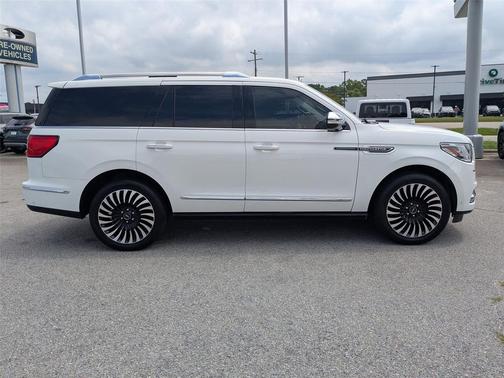 PRISTINE WHITE 2020 Lincoln Navigator Black Label