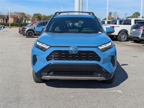 2023 Toyota RAV4 Hybrid SE