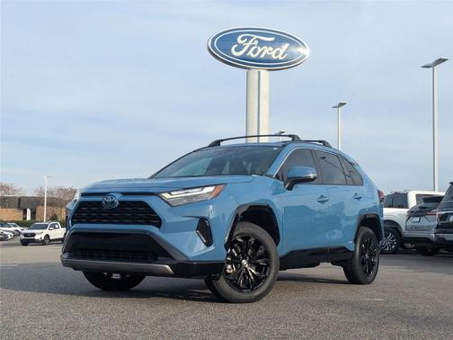 2023 Toyota RAV4 Hybrid SE