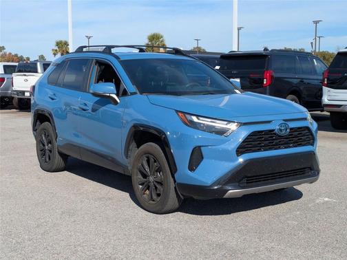 2023 Toyota RAV4 Hybrid SE