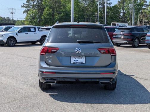 2021 Volkswagen Tiguan 2.0T SE R-Line Black