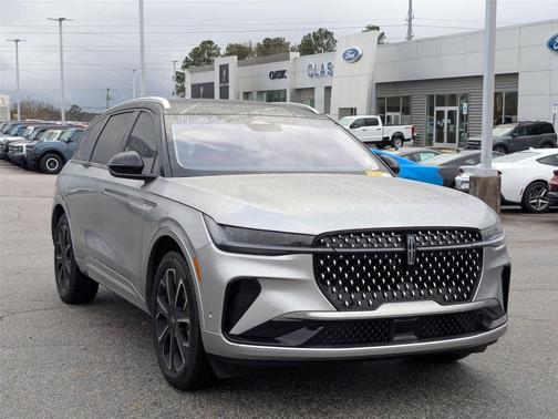 2024 Lincoln Nautilus Reserve