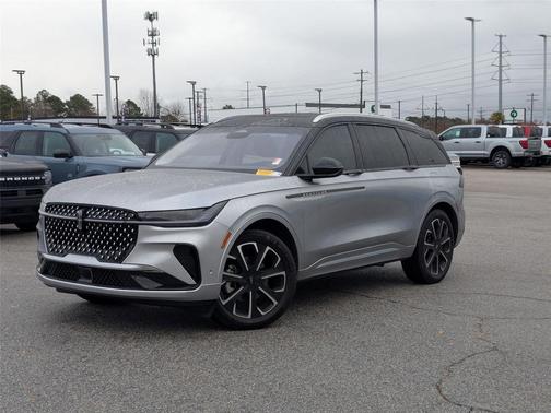 2024 Lincoln Nautilus Reserve