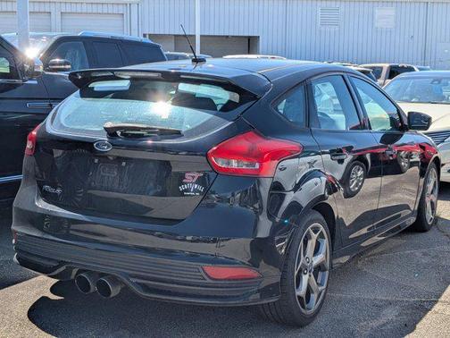 2018 Ford Focus ST ST