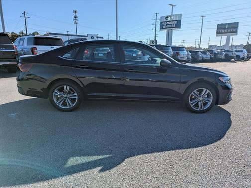 2024 Volkswagen Jetta 1.5T SE