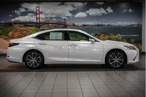 2024 Lexus ES 350 Base