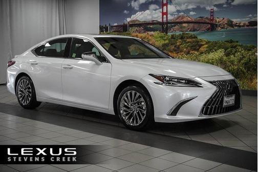 2024 Lexus ES 300h Luxury