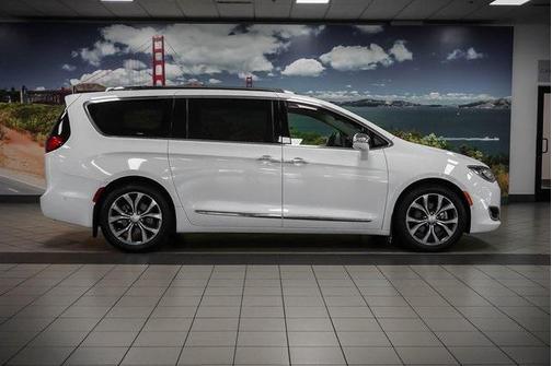 2018 Chrysler Pacifica Limited