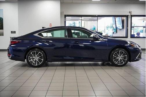 2024 Lexus ES 300h Base