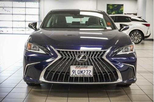 2024 Lexus ES 300h Base