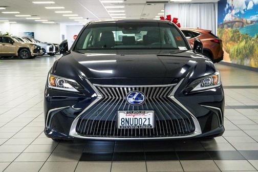 2020 Lexus ES 300h Base