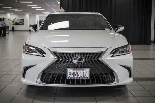 2024 Lexus ES 300h Base