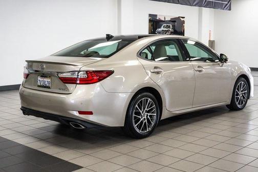 2017 Lexus ES 350 Base