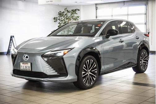 2023 Lexus RZ 450e Luxury