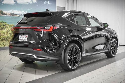 2023 Lexus NX 450h+ F SPORT Handling