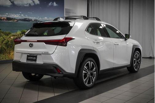 2025 Lexus UX 300h Base