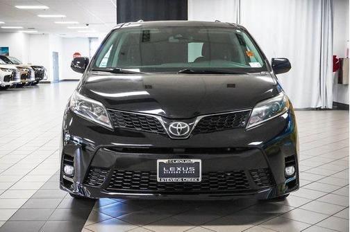 2019 Toyota Sienna SE