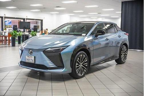 2023 Lexus RZ 450e Luxury