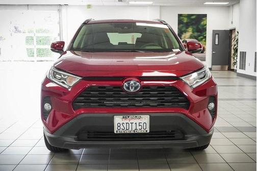 2020 Toyota RAV4 Hybrid XLE