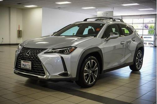 2025 Lexus UX 300h Base