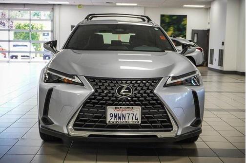 2025 Lexus UX 300h Base